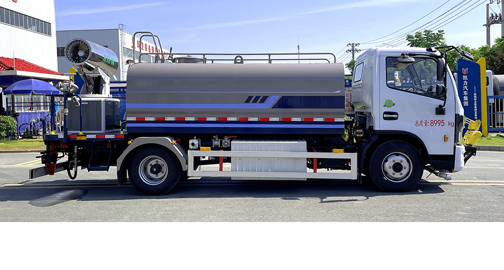 东风凯普特纯电多功能抑尘车