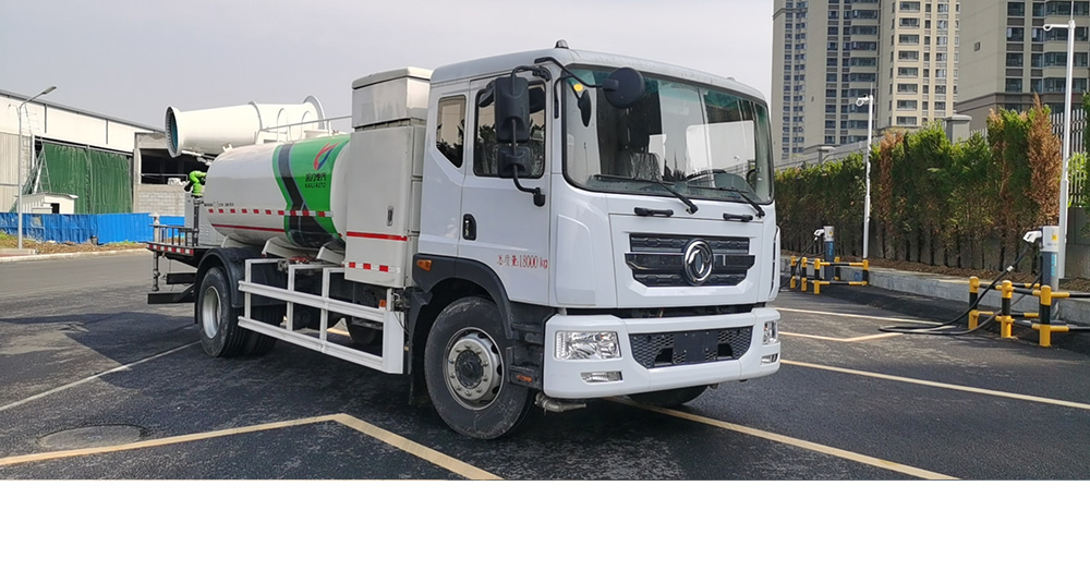 东风D9纯电多功能抑尘车