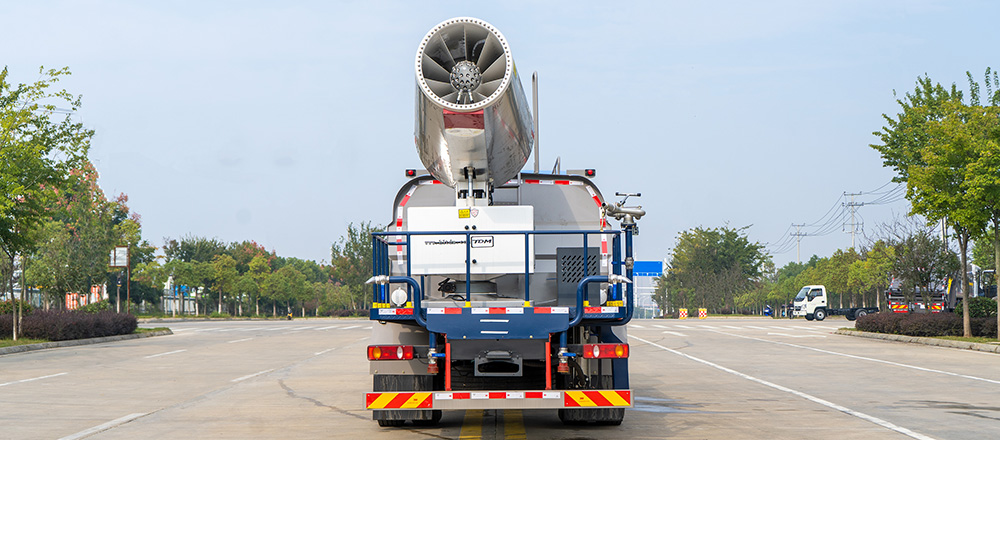 东风天锦纯电多功能抑尘车