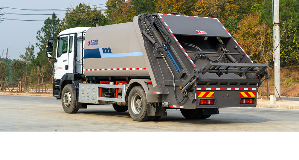 重汽纯电压缩式垃圾车