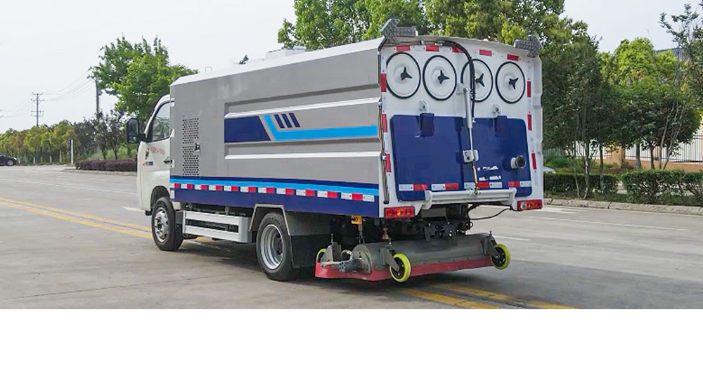 福田祥菱纯电吸尘车