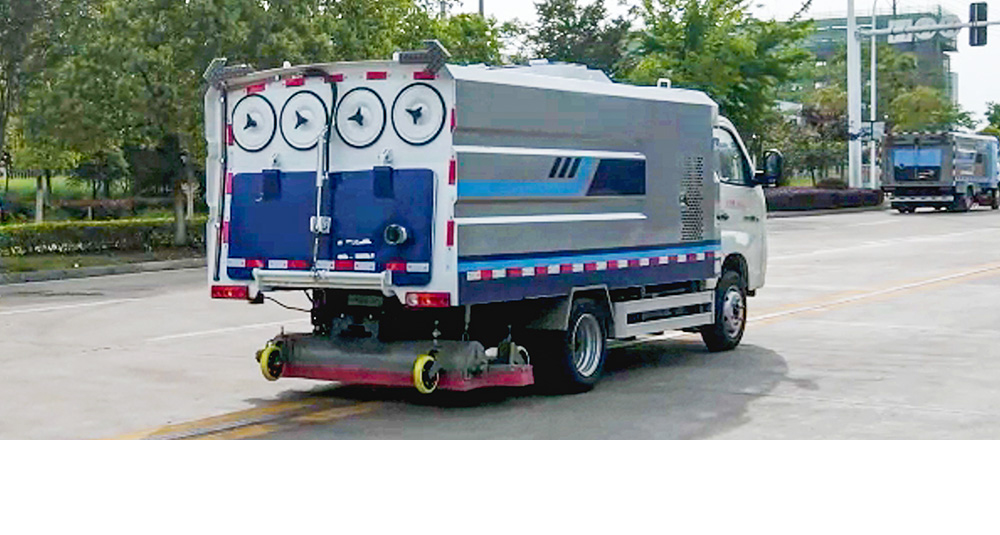 福田祥菱纯电吸尘车