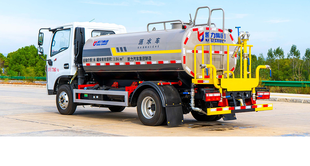 东风小福瑞卡洒水车