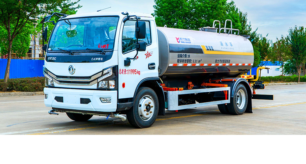 东风大多利卡洒水车