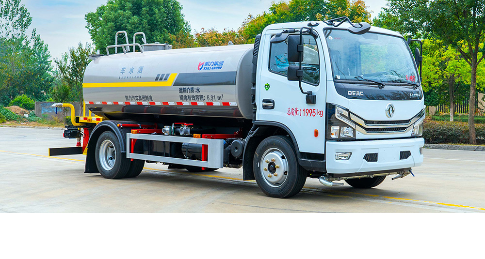东风大多利卡洒水车