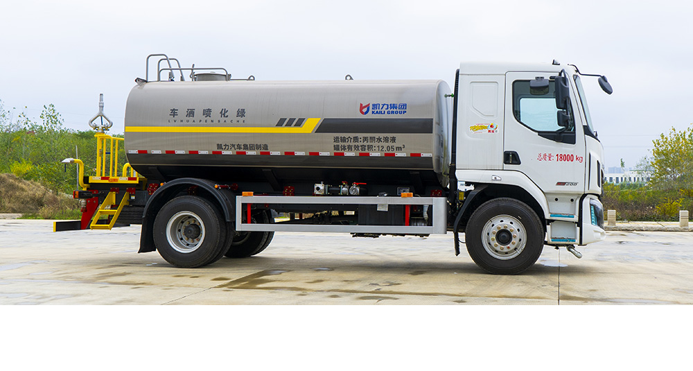 柳汽M3洒水车