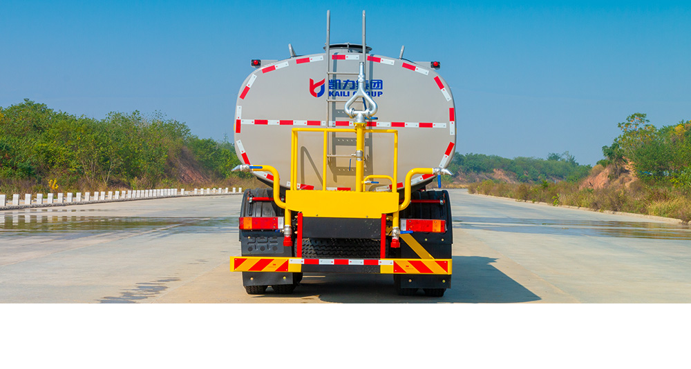 东风华神后双桥洒水车