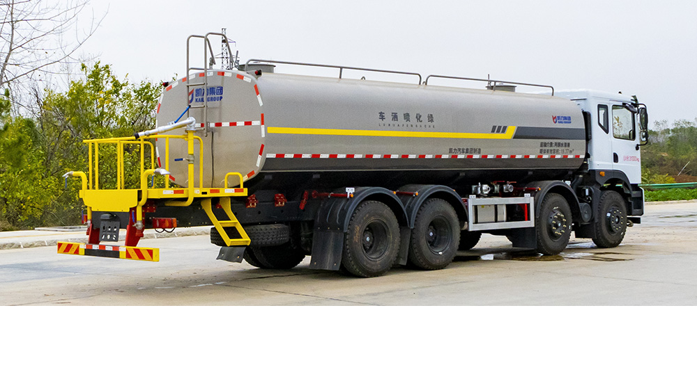 华神前四后八洒水车