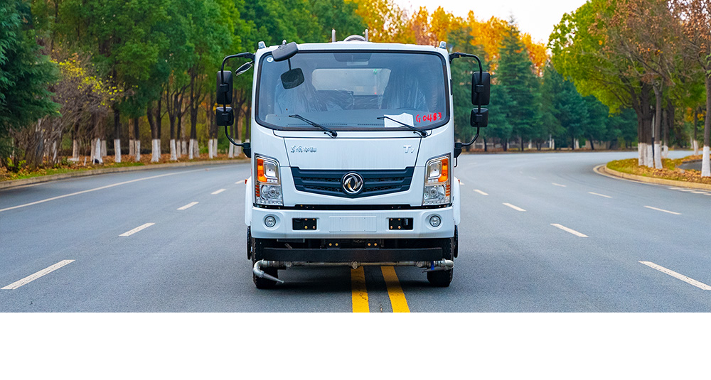 东风华神T1绿化喷洒车