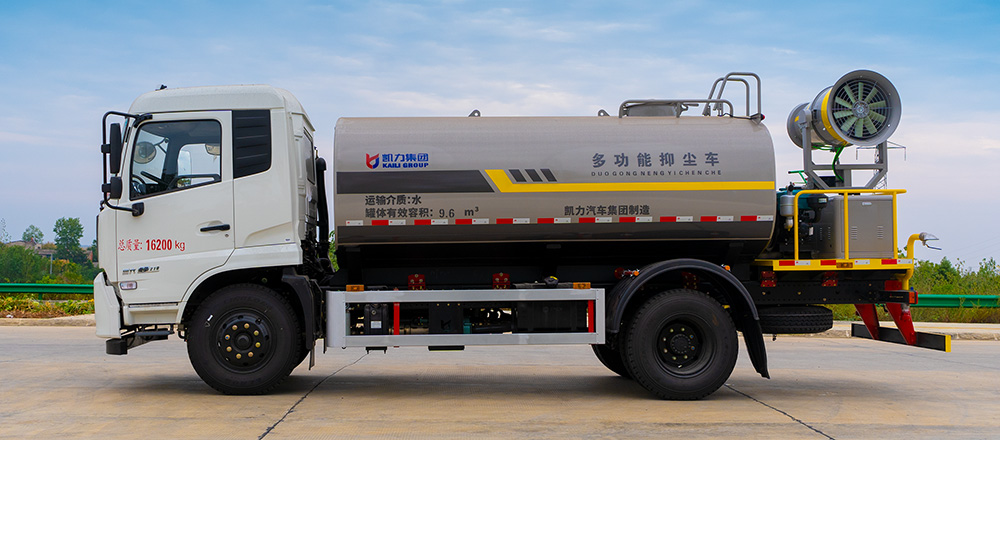 东风天锦绿化喷洒车