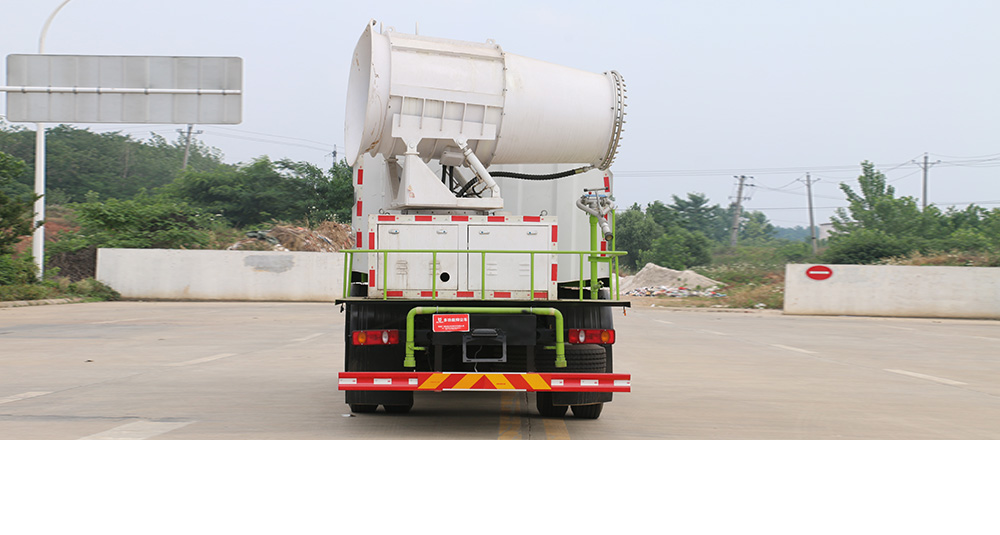 东风天锦多功能抑尘车