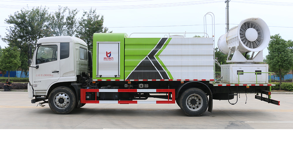 东风天锦多功能抑尘车