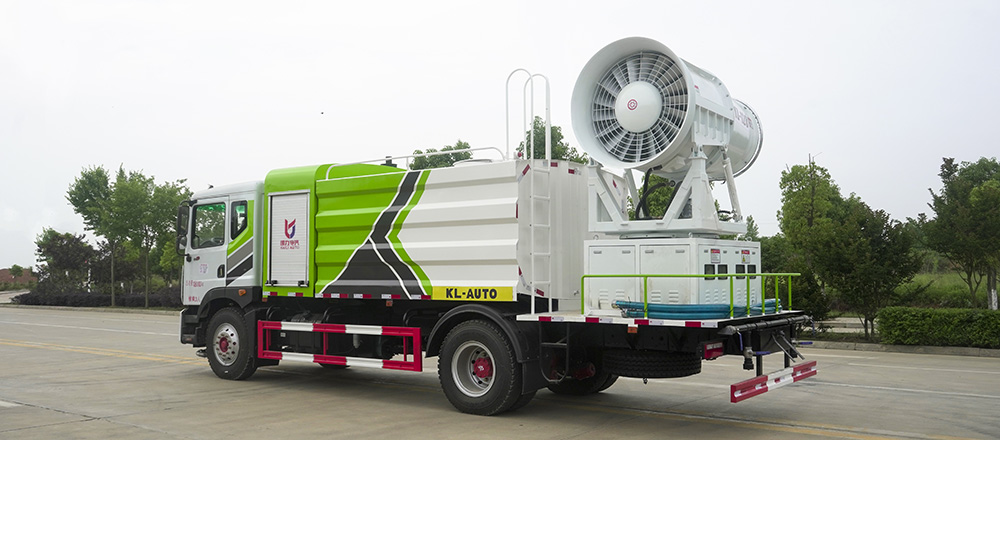 东风D9多功能抑尘车