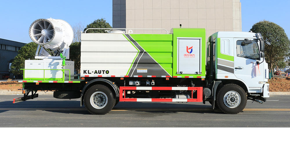 东风华神多功能抑尘车