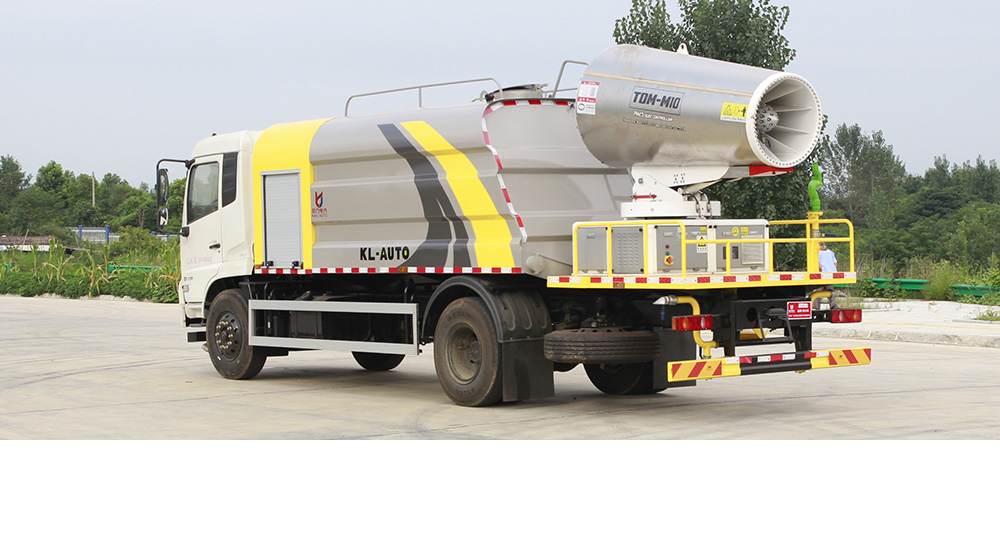 东风天锦多功能抑尘车