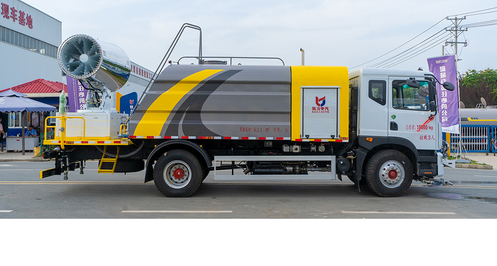 东风D9多功能抑尘车