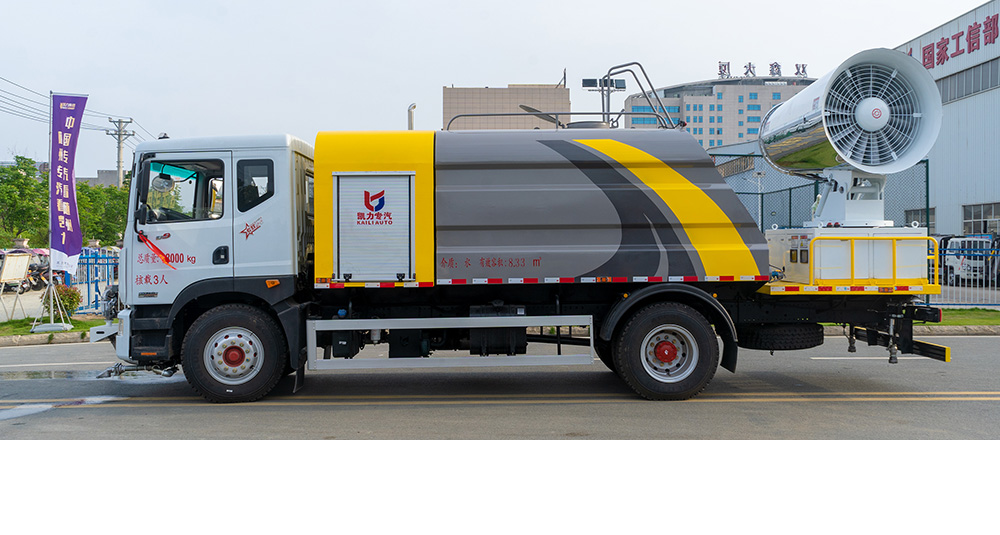 东风D9多功能抑尘车