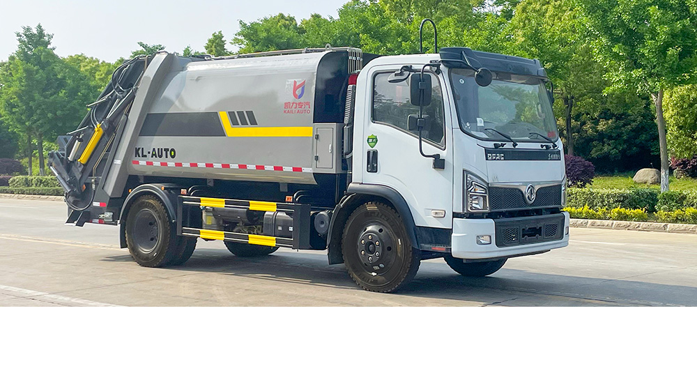 东风大福瑞卡压缩式垃圾车