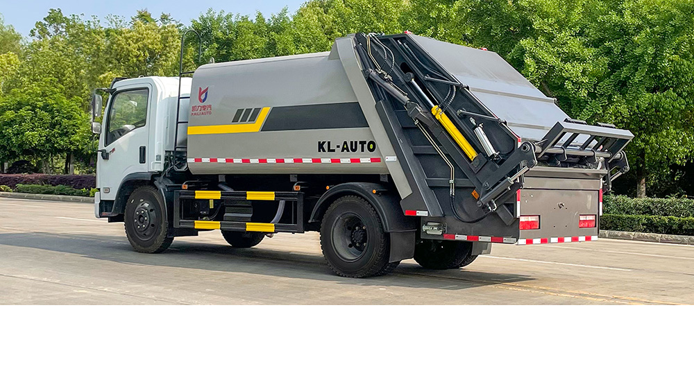 东风大福瑞卡压缩式垃圾车