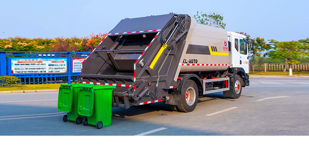 东风D9压缩式垃圾车