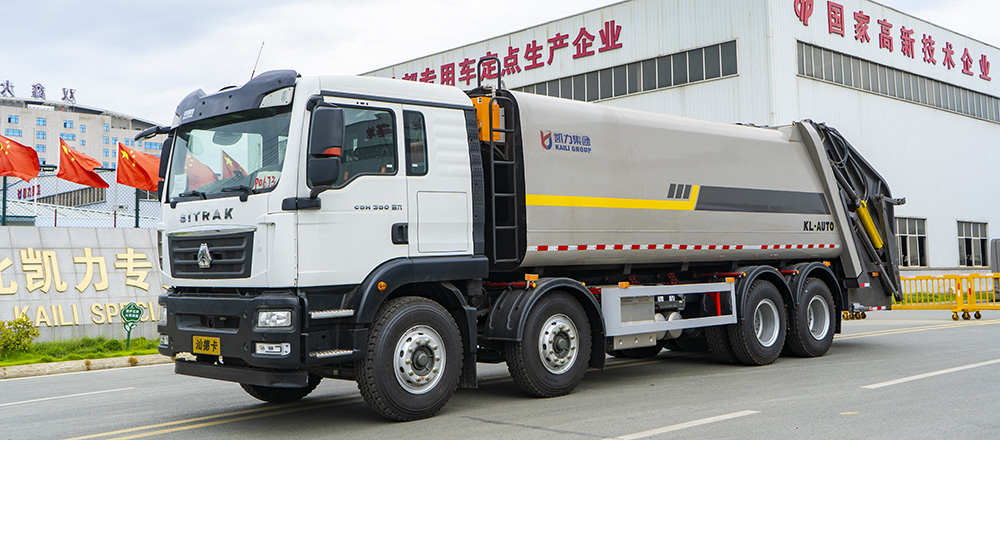 重汽前四后八压缩式垃圾车