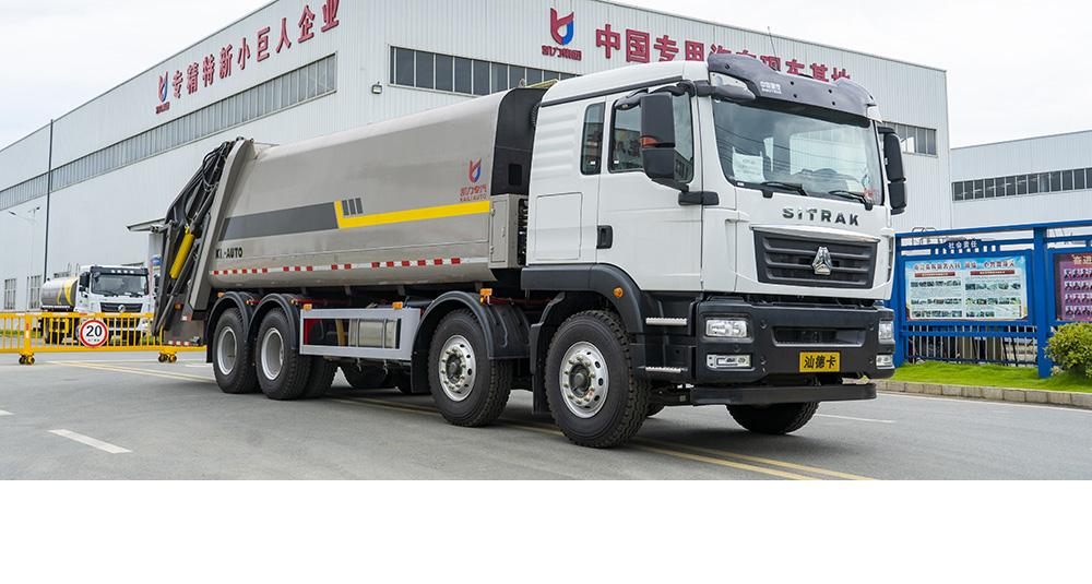 重汽前四后八压缩式垃圾车