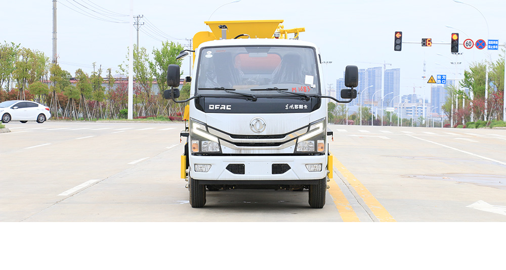 东风D6方罐餐厨式垃圾车