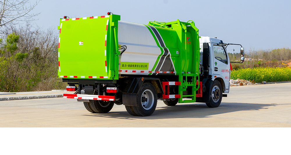 大福瑞卡侧装压缩垃圾车