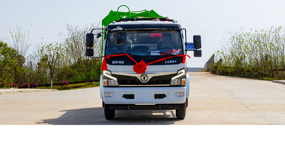 大福瑞卡侧装压缩垃圾车