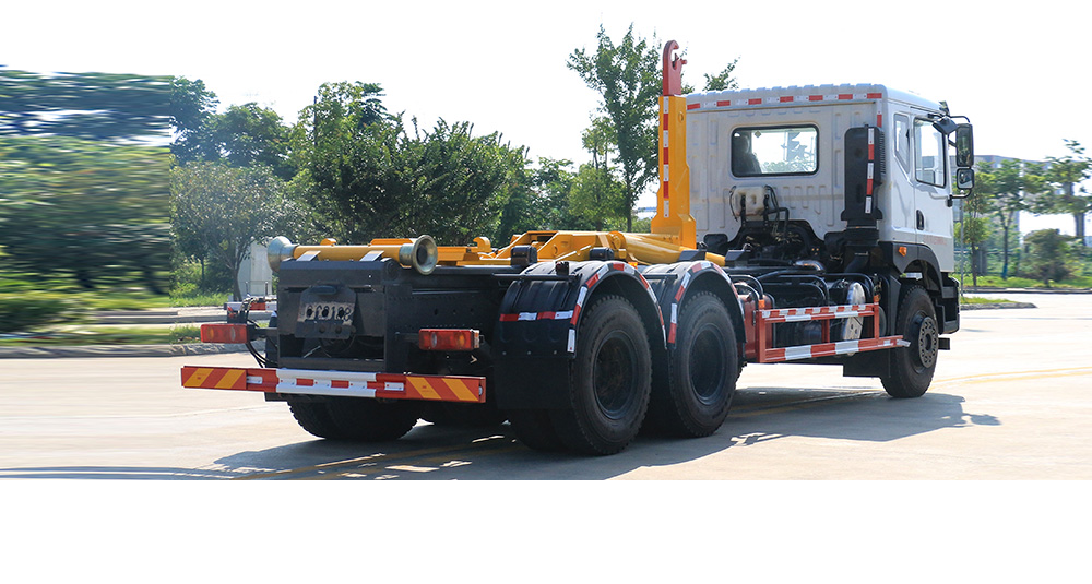 东风华神后双桥车厢可卸式垃圾车
