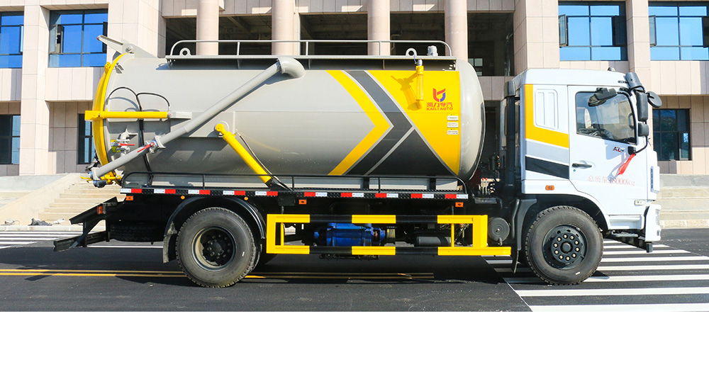 东风华神KL5吸污车