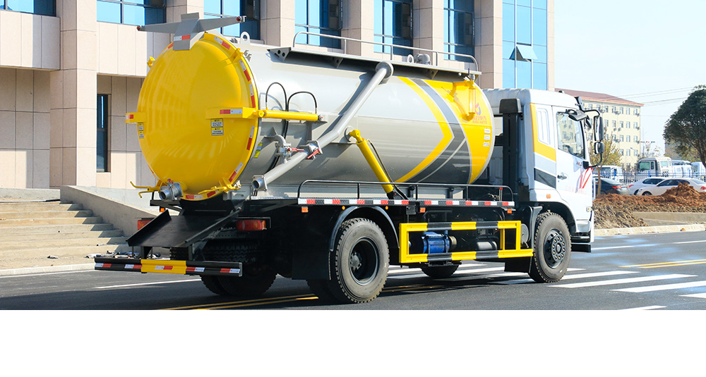 东风华神KL5吸污车