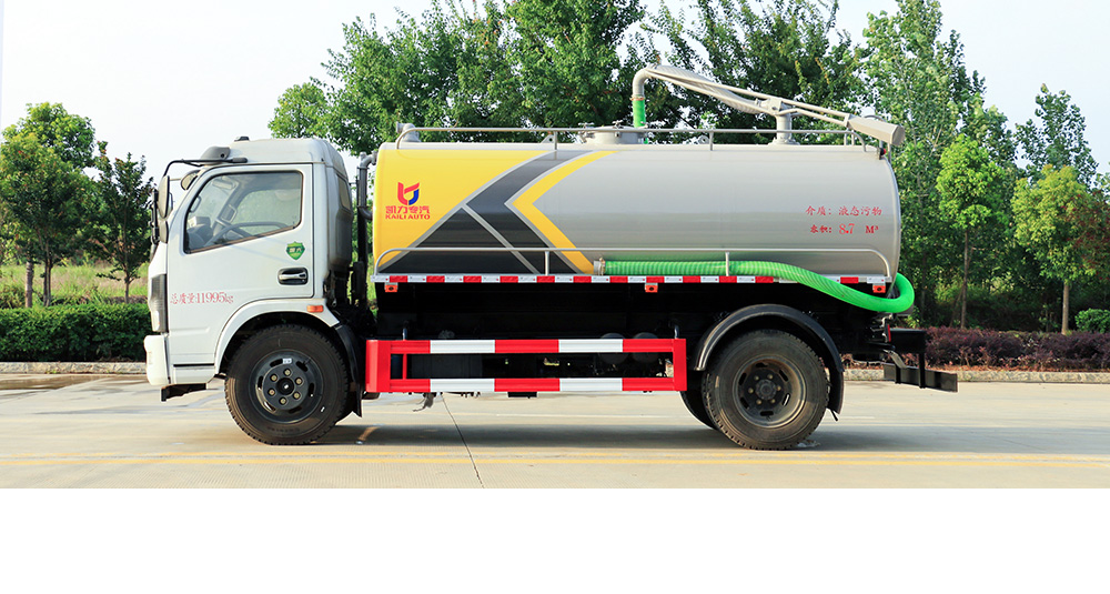 东风大福瑞卡吸粪车