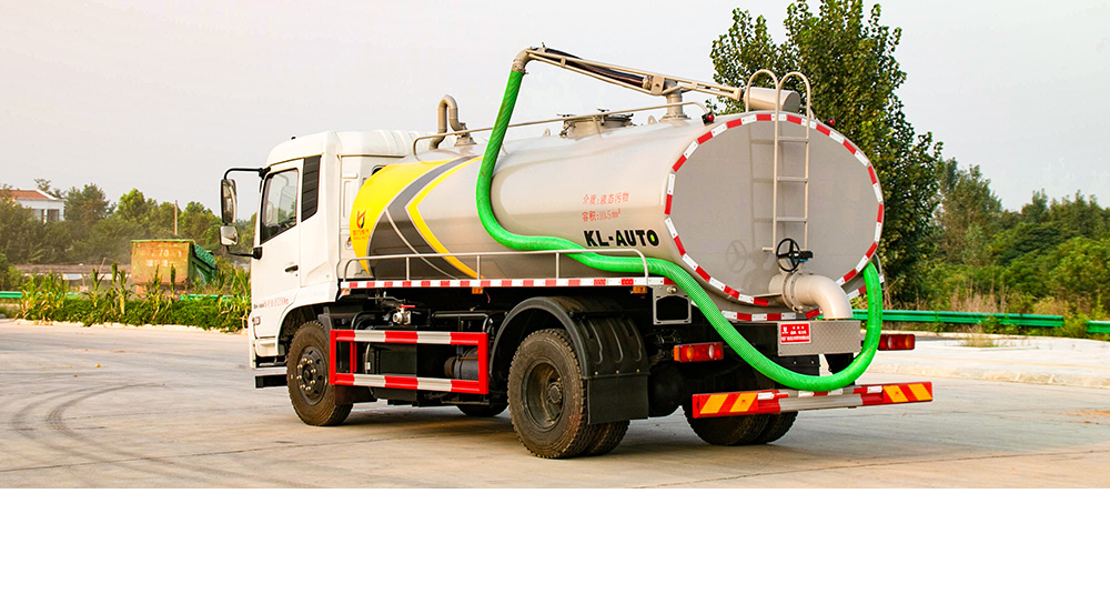 东风天锦吸粪车