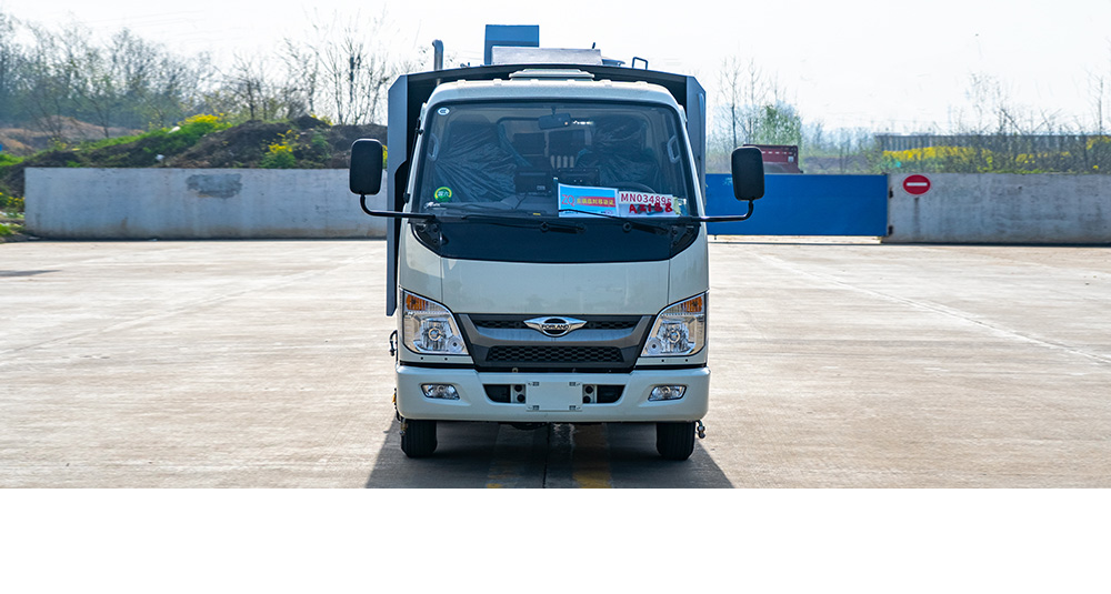 福田小卡之星2洗扫车