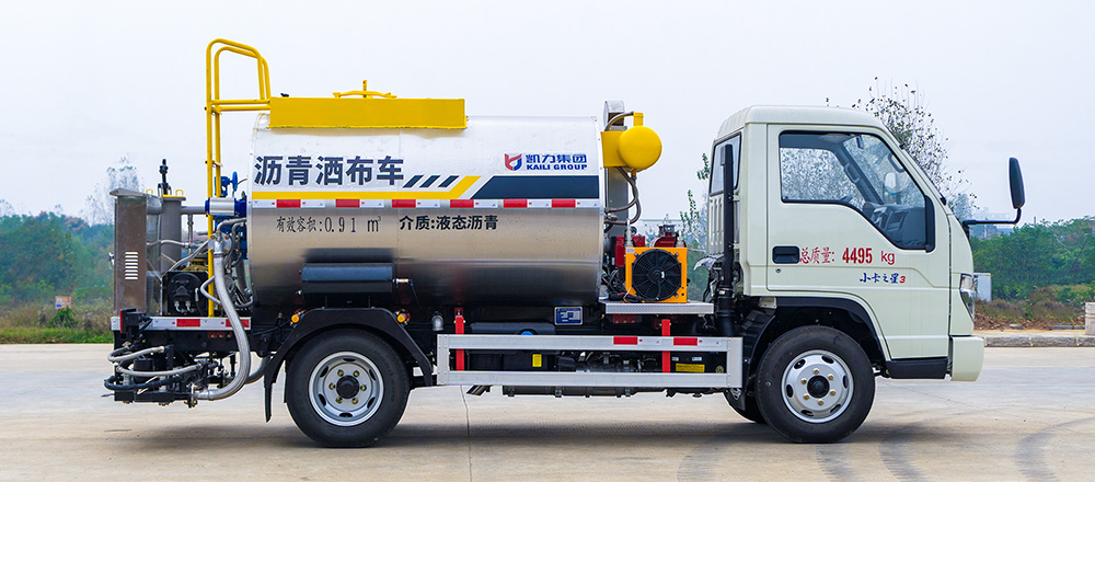 福田小卡之星3沥青洒布车