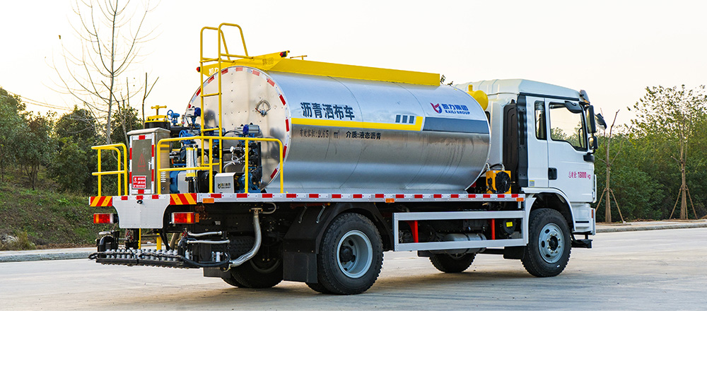 陕汽德龙沥青洒布车