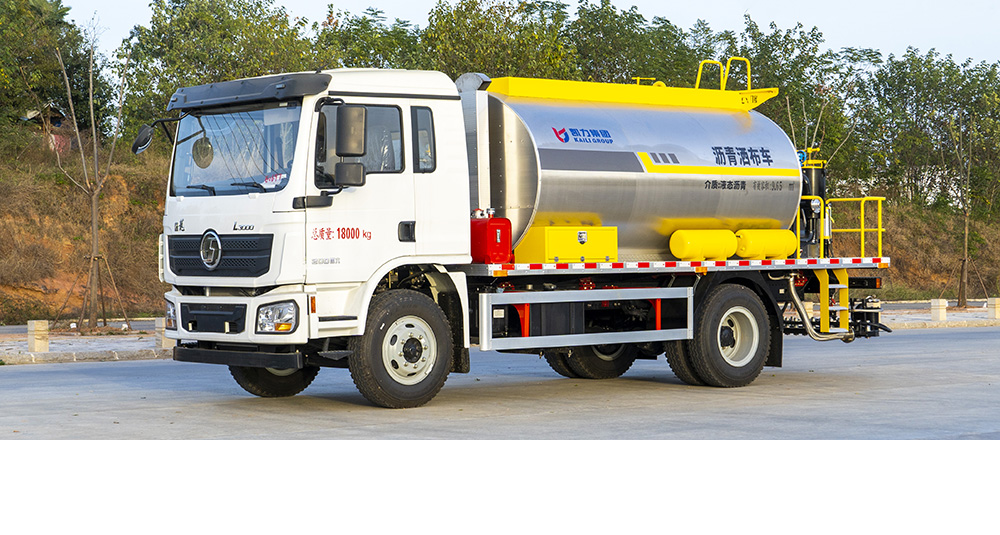 陕汽德龙沥青洒布车