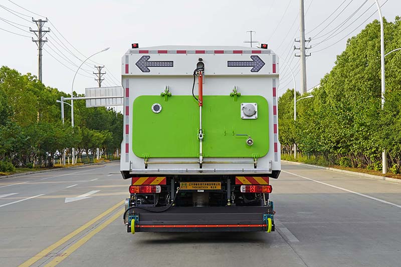 解放JK6干湿两用清扫车