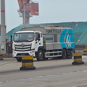 工矿企业路面清扫作业2