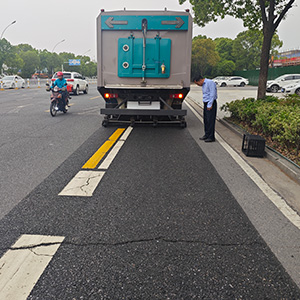城镇铺装路面清扫作业