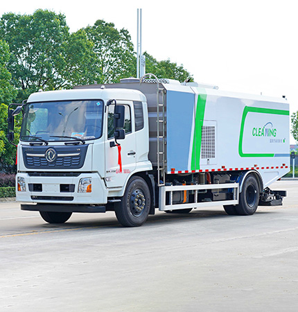 深度保洁车作业实拍